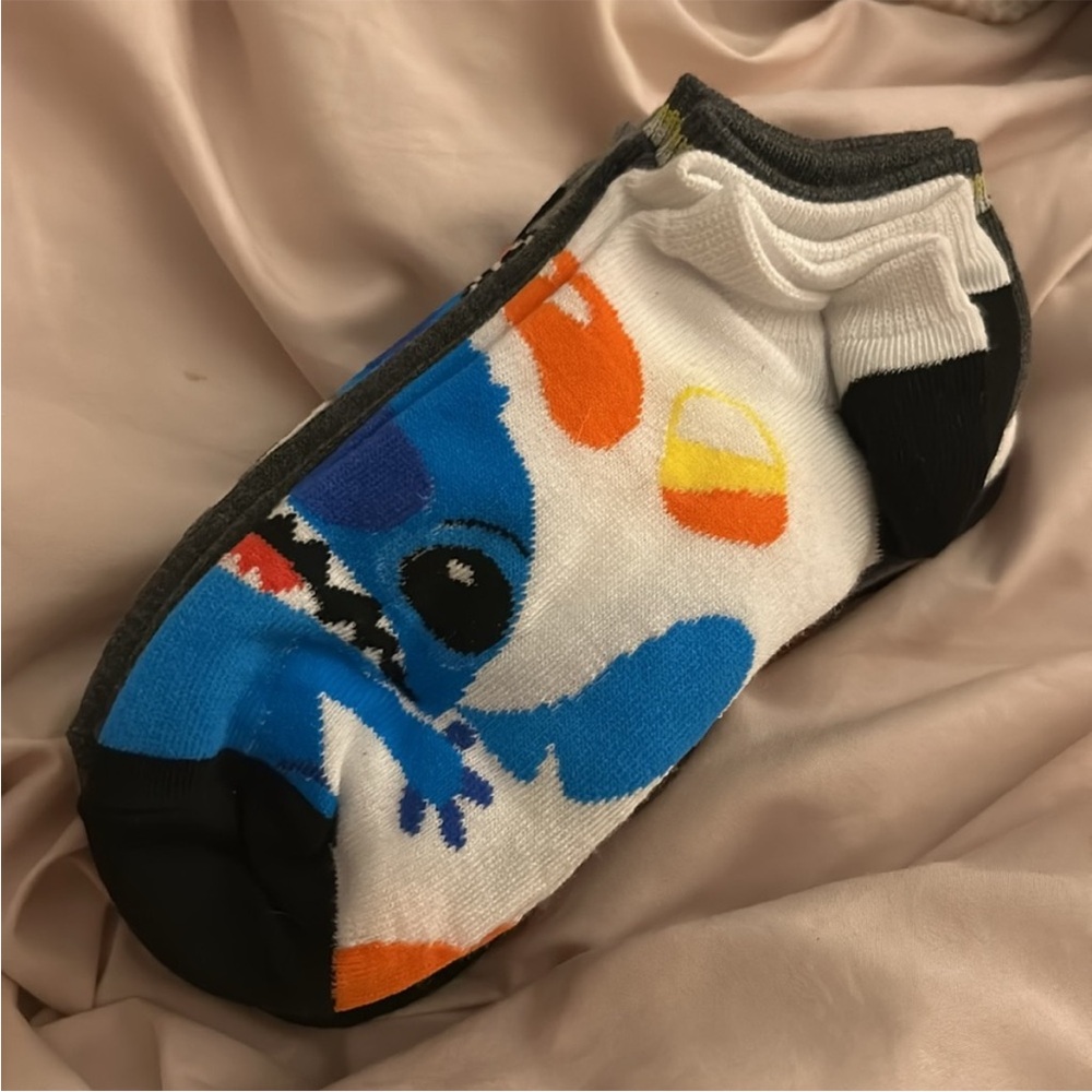 Disney Halloween Stitch 9 pairs of socks - Picture 2 of 6
